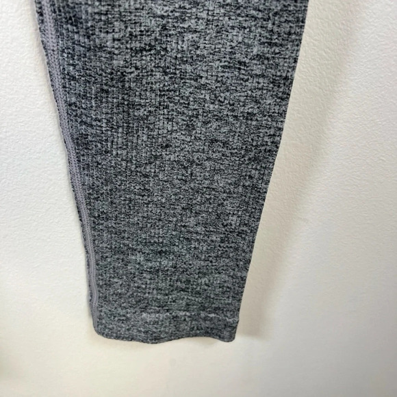 Colsie Women's Ribbed Leggings Gray Cotton Stretch Pull-On Mid-Rise Ankle  Large - Picture 6 of 10